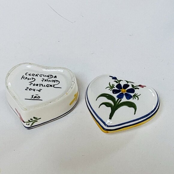 Porcelain Handpainted Heart Shaped Trinket Box Flowers Portugal 204-E - Picture 8 of 8